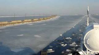 preview picture of video 'Лед на Горьковском водохранилище'