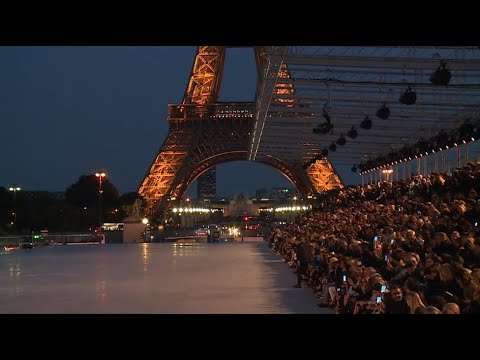 Saint Laurent - Women's ready to wear show Spring/Summer 2018 in Paris (with interview)