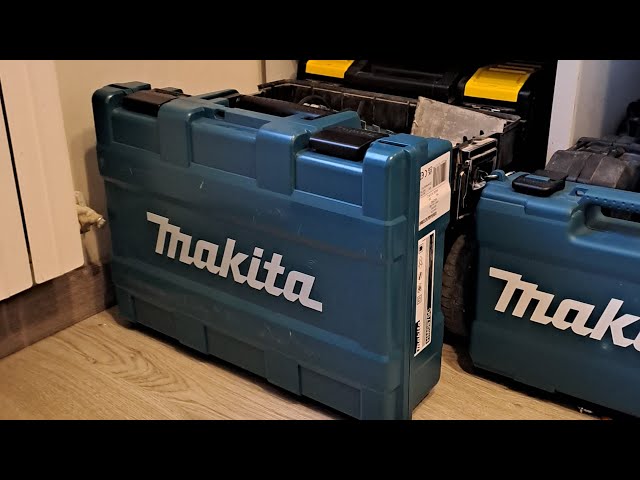 Vídeo relacionado con Makita HM0870C - Martillo Demoledor Eléctrico con cable Sds Max 1100W 5.1 Kg, Azul