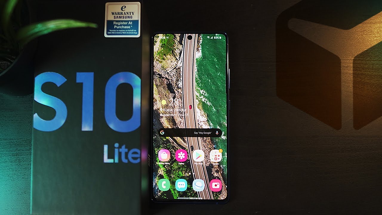 Samsung Galaxy S10 Lite Unboxing and First Impressions! :why Lite?