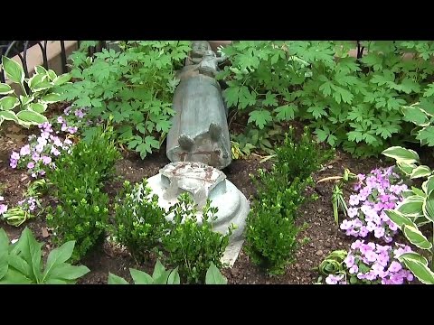 Vandals Attack Virgin Mary in Brooklyn Heights