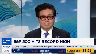 Tom Lee on Why Financials Are Rallying