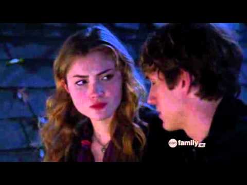 Chloe & Alek on the roof | The Nine Lives of Chloe King 1x09