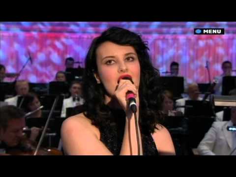 Ren Harvieu - You Only Live Twice & Nobody Does It Better - James Bond Concert