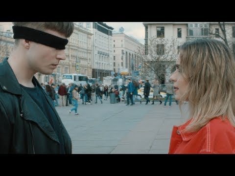 Катя Чехова - Три слова (Official Video)