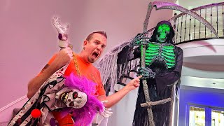 HAuNteD ManSiON!! Setting Up Our HAUNTED HOUSE!!!