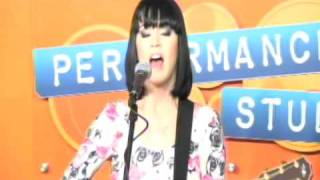 XL106.7 Katy Perry - Mannequin (LIVE)