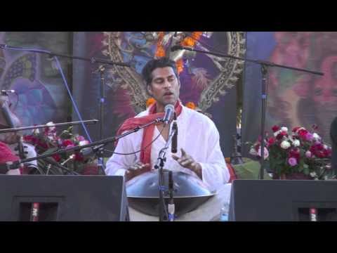 Gayatri Mantra ~ Hang Drum  by Masood Ali Khan at Bhaktifest 2010