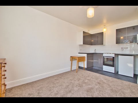 Richborough Road, Cricklewood. Studio Flat