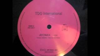 TOMUS N' MADIOKO feat. SANDRA NKAKÉ Atomix (2000)