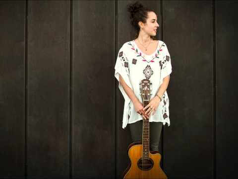 Sara Cruz - Cold Beer