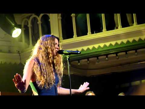 Joss Stone - Big 'Ol Game & Dad's Birthday Song (end of the show) @ Paradiso (live)