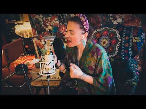 Ceylan Ertem 'İNSANDIK' feat. Cenk Erdoğan