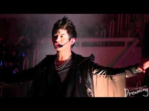 [fancam] 101209 Minho singing Lucifer at GDA 2010