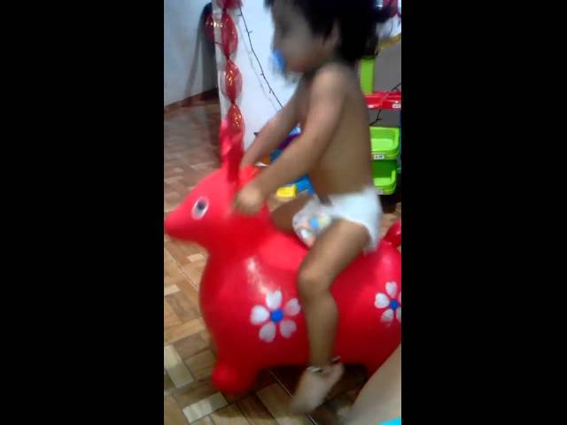 Vídeo relacionado con Kindsgut Animal para Saltar, Animal de Salto, Saltar, Alce, brincar, para Bebes & niño pequeño, Inflable, con inflador, Unisex