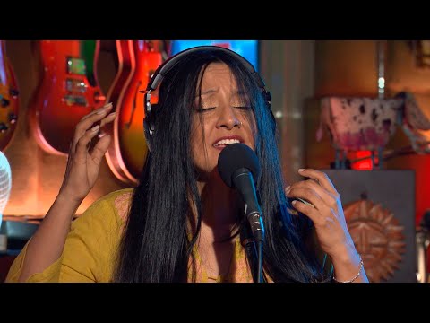 La Bruja Salguero y Lito Vitale - Zamba Para No Morir