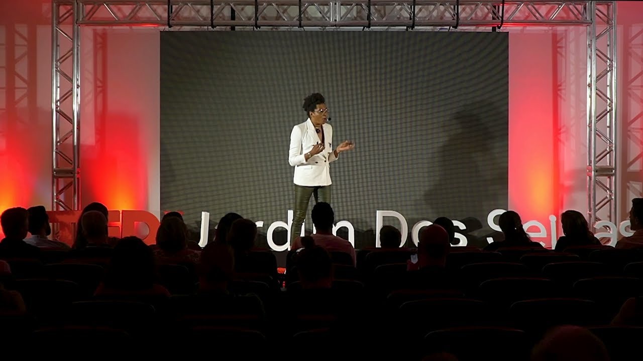 A educação só faz sentido quando nos faz sentir | (a) Vitor Martins | TEDxJardimdosSeixas