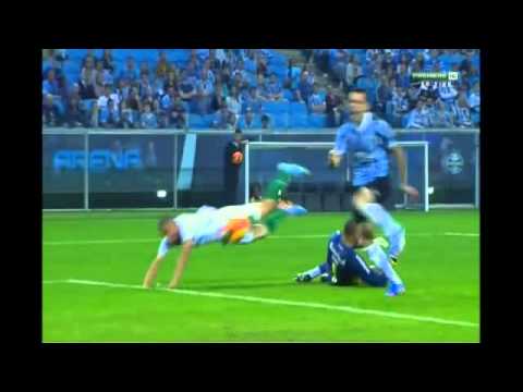 Gremio 3 x 2 Portuguesa - Gol Contra de Rodolfo - Brasileirão - 07/09/2013