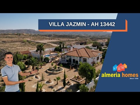 RESERVED! 3 bedroom villa for sale in Albox with an 8x4m pool / Villa Jazmin - AH13442