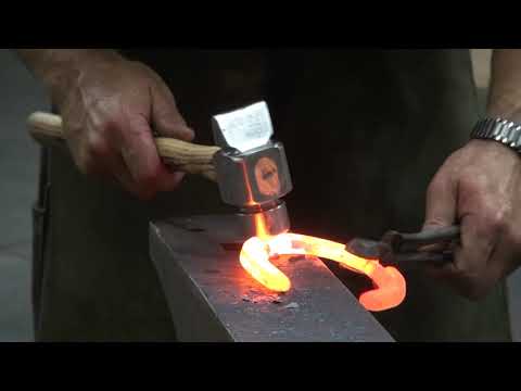 Slide 5 - Diamond Stall Jack Tall 58cm  (video)