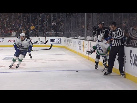 Ilya Kovalchuk lays out two players in quick order