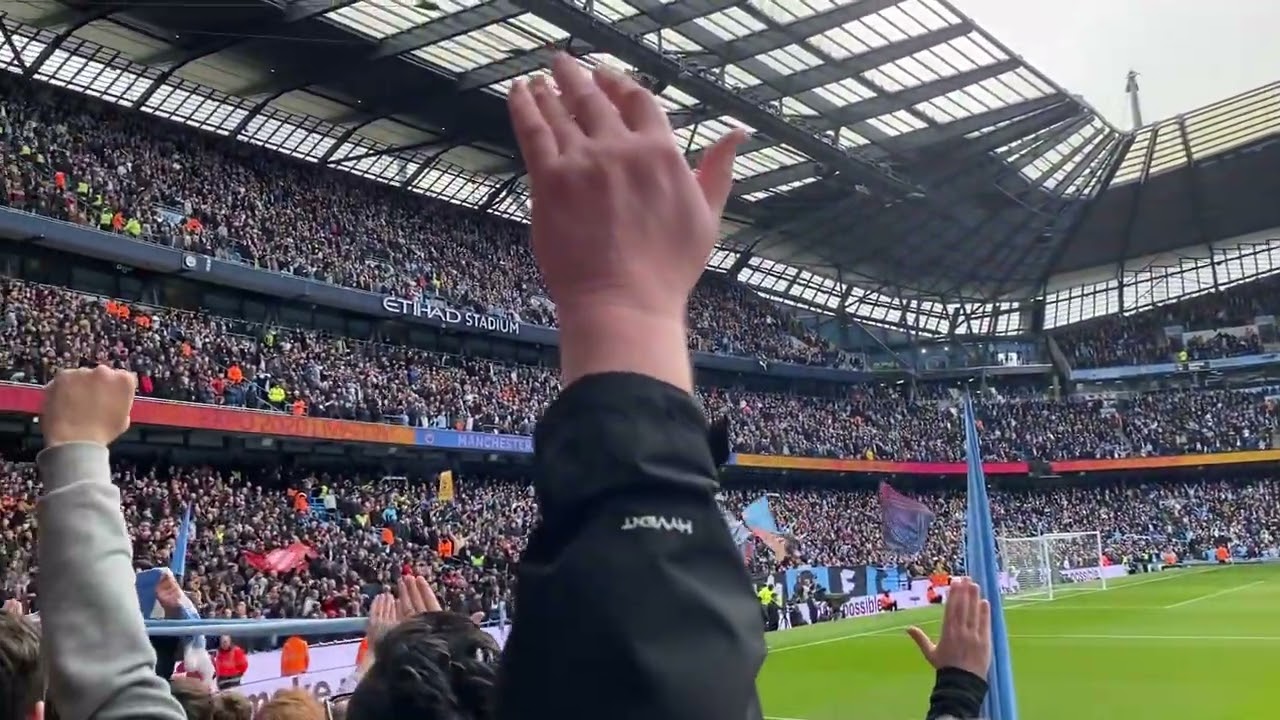 Manchester City fans singing Hey Jude♪ Man City 2-2 Liverpool. 10.04.22
