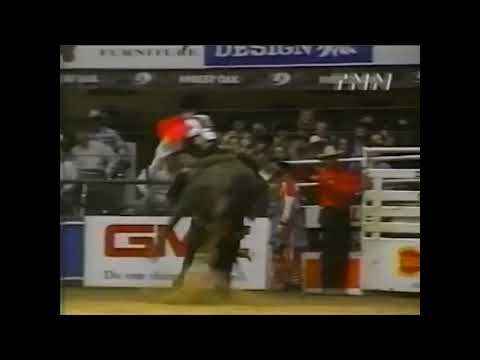 Smoke Ring bucks Norman Curry - 00 PBR Ft. Worth