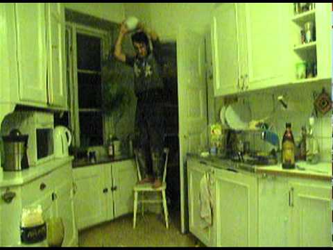 Munnen - Ensam står jag naken