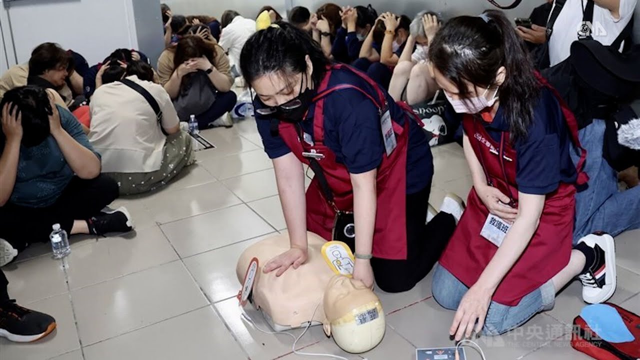 Air-raid drill held at Taipei PX Mart