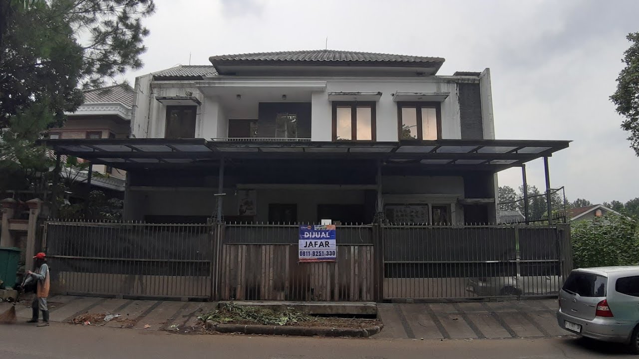 Luxury House - There’s a Chance to Get an Electric Car!