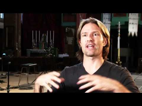 Eric Whitacre Introduces 'Light and Gold'