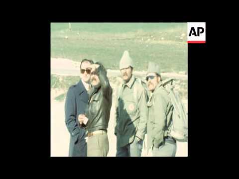 SYND 19 4 78 POLICE AND TROOPS SEARCH FOR MORO BODY