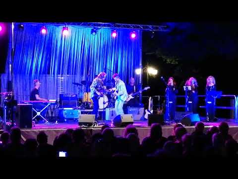 Hippy Hippy Shakes - John Jorgenson e Luca Olivieri