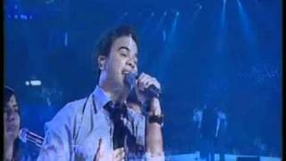 Guy Sebastian sings   Taller, Stronger, Better Live on the 2006 AFL Grand Final Footy Show Edition