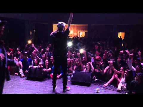 Johny Machette - Se Zbláznim @ Karlovy Vary 6. 4. 2013