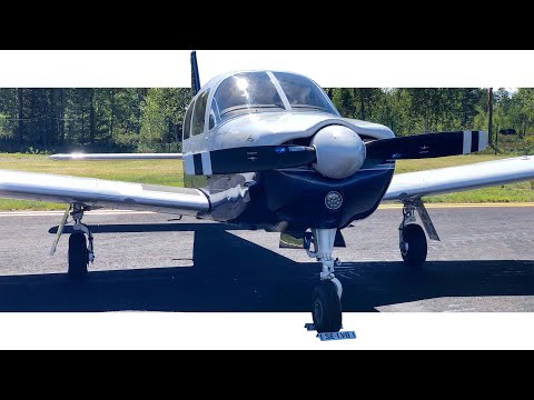 Short Trip to Airstrip - VFR Flight VLOG (Cockpit view)