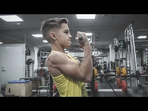 Young Bodybuilding star 11 year old awesome muscle boy.