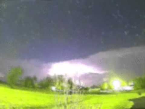 Ashley Wallbridge feat Elleah - Keep The Fire