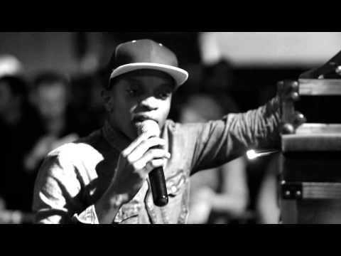 YOUNG WARRIOR (1)   REGGAEBUS FESTIVAL 2013   RAW EDIT