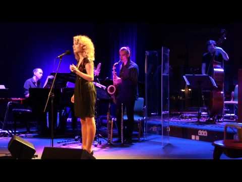 Beata Banasik - wyróżnienie Pamiętajmy o Osieckiej 2011