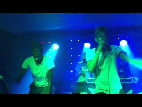 MC DVN ao vivo no recanto Jabaquara {{Dj Tyko pro}}