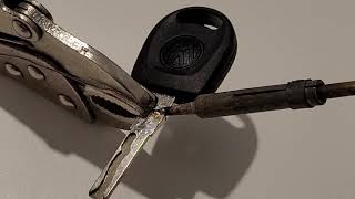 How to Fix a Snapped or Broken Key