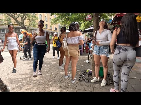 La Veracruz|Medellin Colombia| El Centro Walking Tour 4K👀