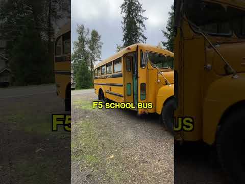 Abandoned 1948 School Bus Gets Restored and Back on The Road After 25 Years! #abandoned #schoolbus