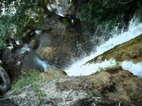 Kahramanmaraş Hacınınoglu Köyü Kısık Şelalesi (Savruk Magarası)