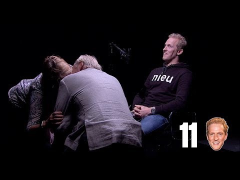 Ikke lov å se ned: Kliner foran ham