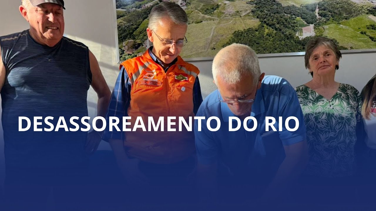 Seixo retirado do rio será utilizado como base para pavimentações