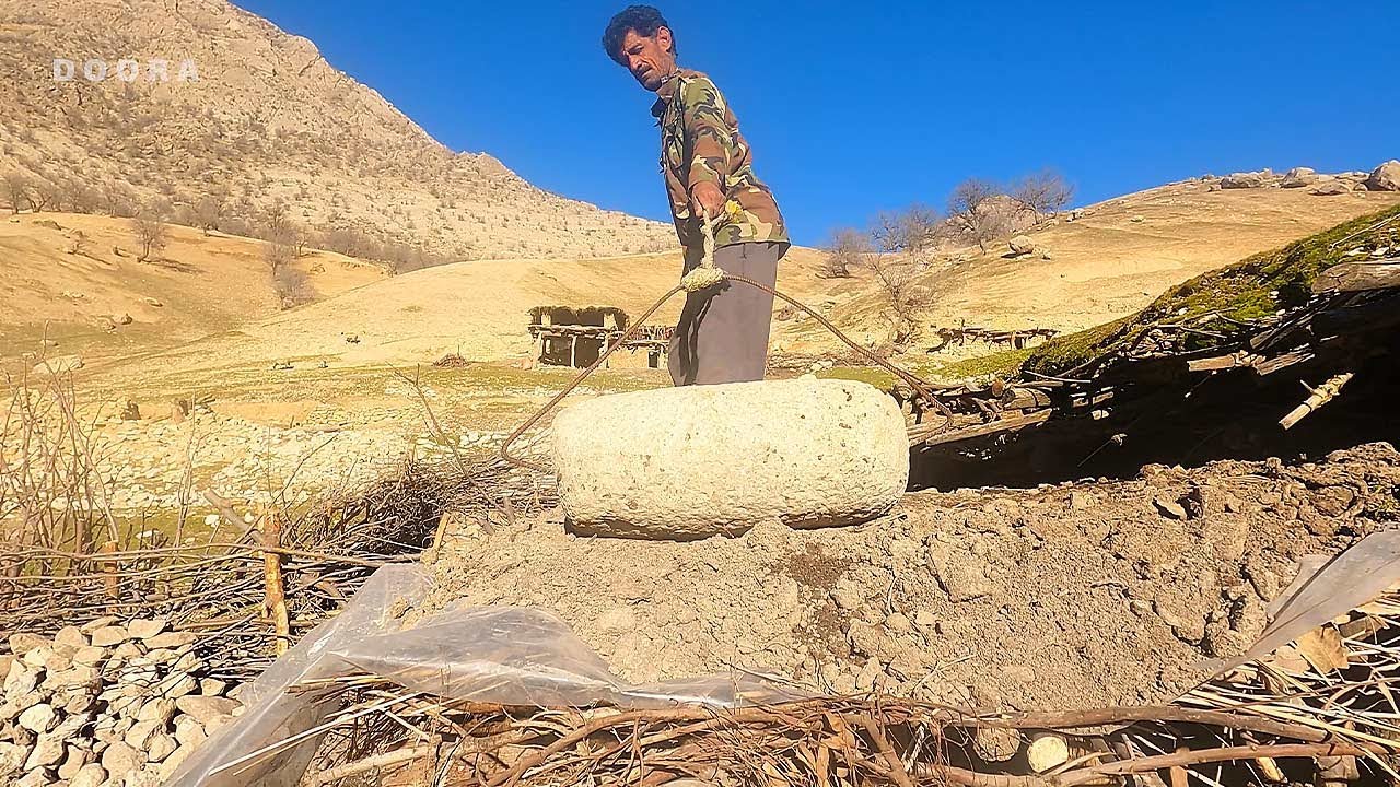 Making cages for sheep in Iranian nomadic life - DOORA