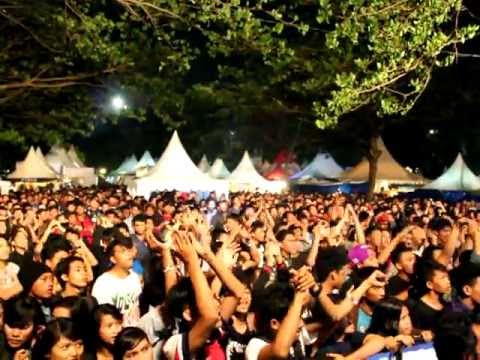 STARLIT - Fall For You (Cover) Live at JakCloth 2012