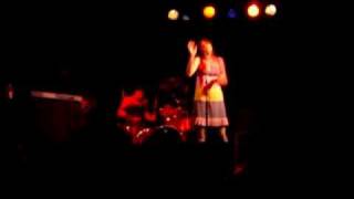 The Grates Sukkafish  Live in Toronto Sept  2006